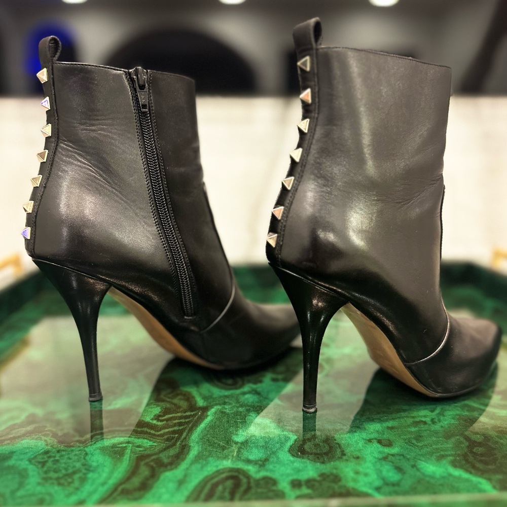 VALENTINO GARAVANI Rockstud Black Leather Booties - Picture 5 of 6